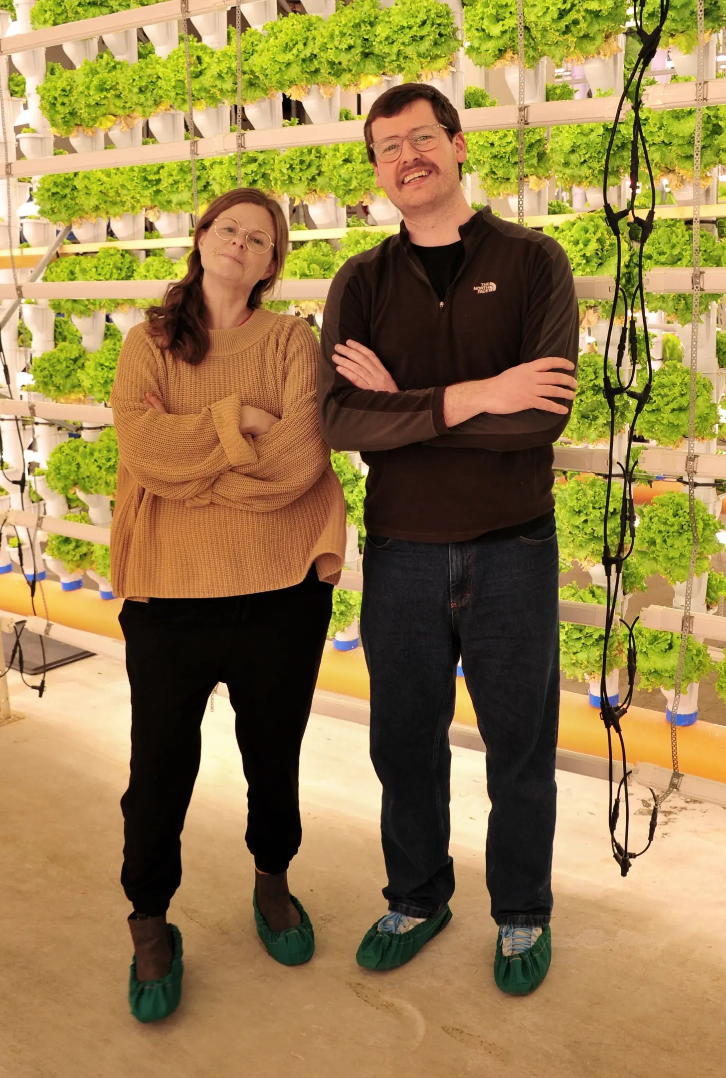 reusable shoe covers in practice | a workplace pilot with Green City Farming