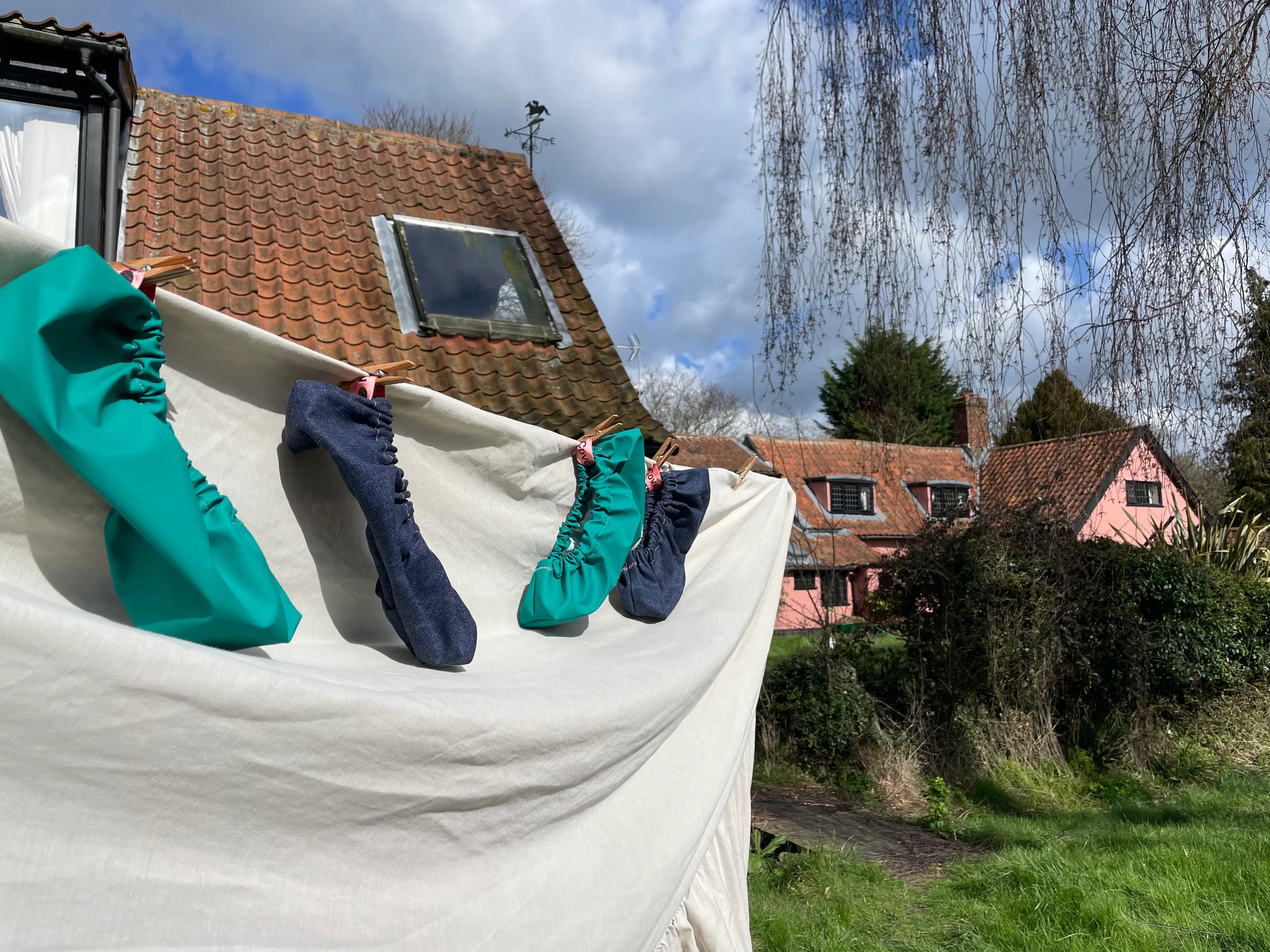 reusable shoe covers in hospitality | Danegelts Bed & Breakfast case