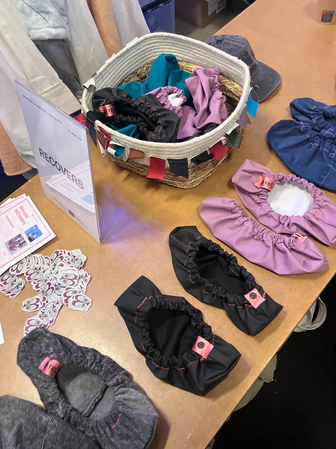 circular workwear conference | reusable shoe covers in practice