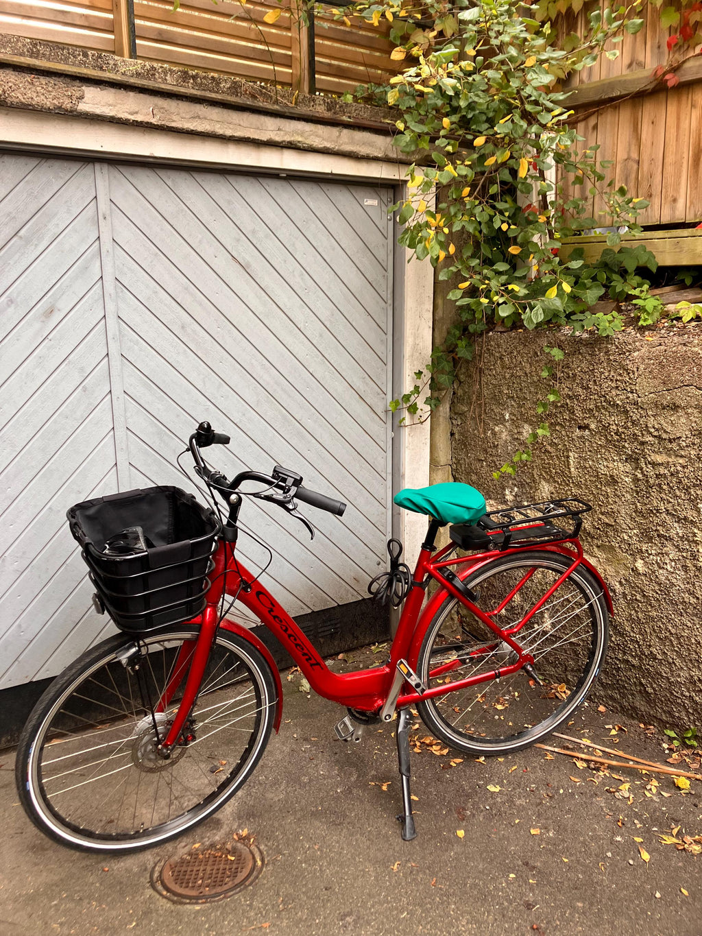 reusable bicycle seat cover: upcycled waterproof & durable