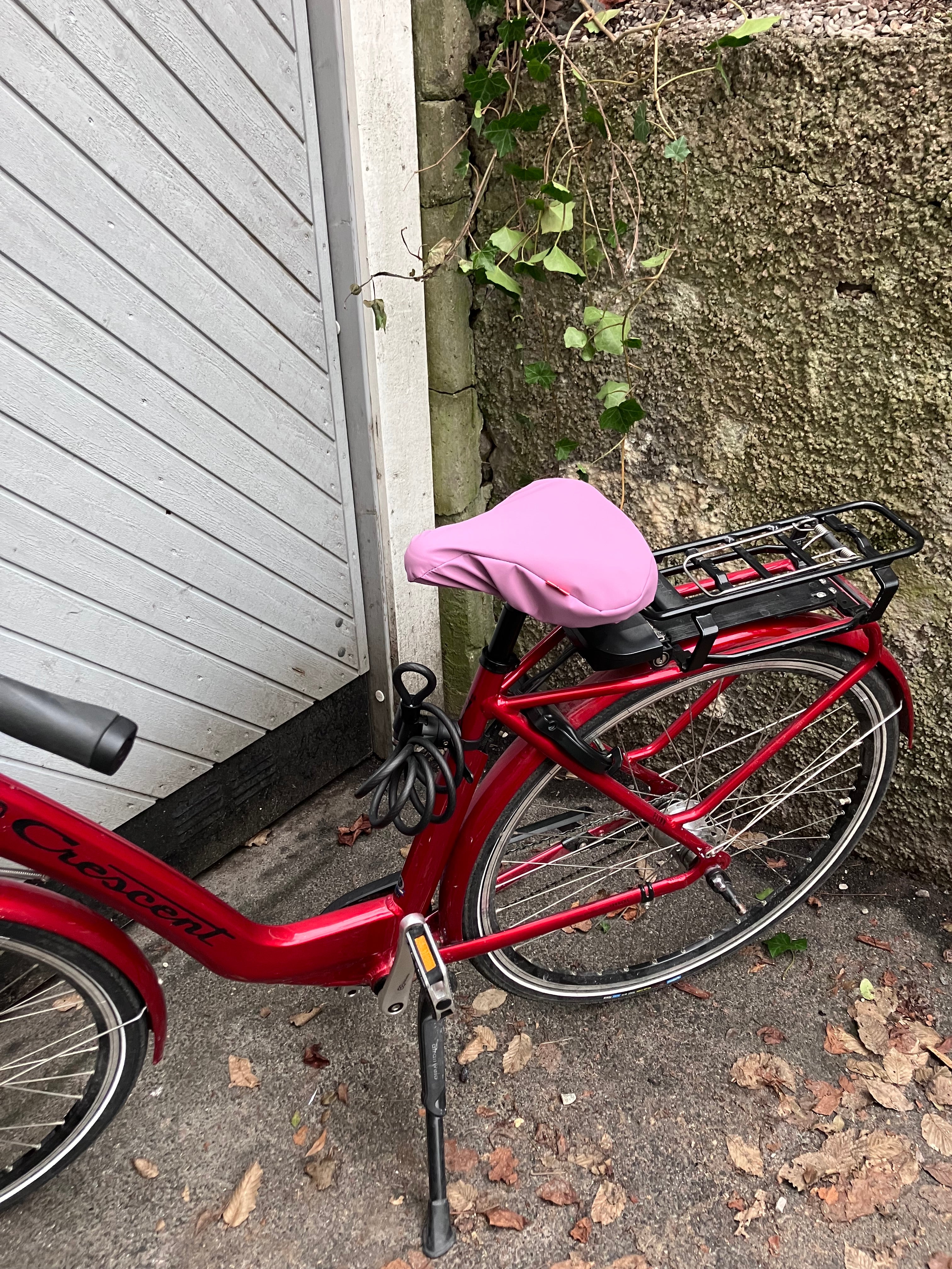 reusable bicycle seat cover: upcycled waterproof & durable (pink/purple)