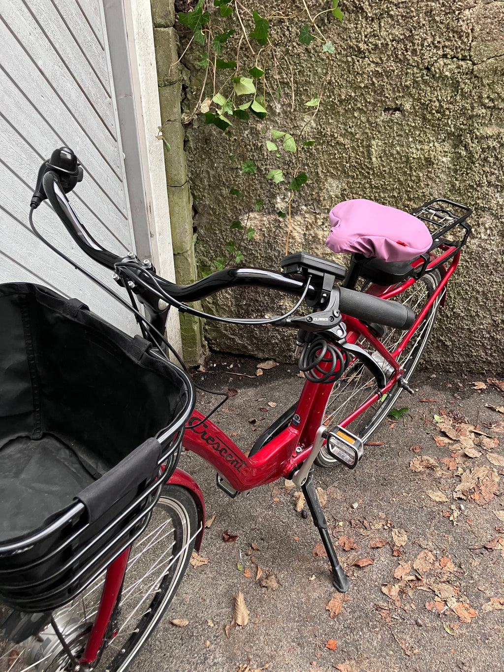 The Bike Seat Cover · pink/purple